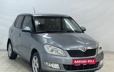 Skoda Fabia II, 2012 год, 890 000 рублей, 2 фотография