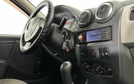 Renault Sandero I, 2013 год, 500 000 рублей, 24 фотография