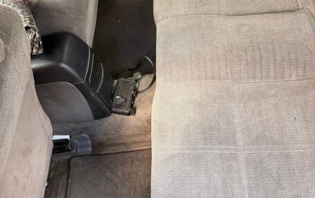 Subaru Legacy III, 2001 год, 470 000 рублей, 15 фотография