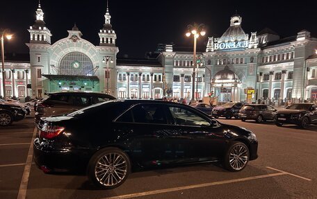 Toyota Camry, 2015 год, 2 300 000 рублей, 5 фотография