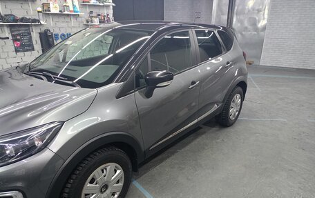 Renault Kaptur I рестайлинг, 2017 год, 1 650 000 рублей, 2 фотография