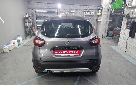 Renault Kaptur I рестайлинг, 2017 год, 1 650 000 рублей, 6 фотография