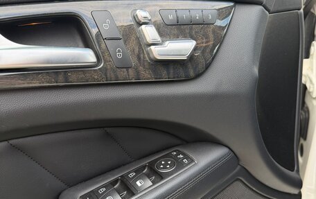 Mercedes-Benz CLS, 2014 год, 2 350 000 рублей, 22 фотография