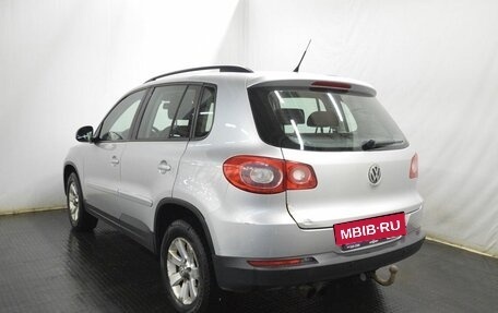 Volkswagen Tiguan I, 2011 год, 950 000 рублей, 7 фотография