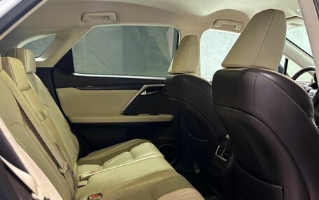 Lexus RX IV рестайлинг, 2017 год, 3 980 000 рублей, 12 фотография