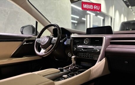 Lexus RX IV рестайлинг, 2017 год, 3 980 000 рублей, 29 фотография