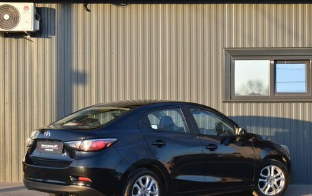 Toyota Yaris, 2017 год, 1 419 999 рублей, 6 фотография