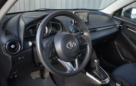 Toyota Yaris, 2017 год, 1 419 999 рублей, 13 фотография