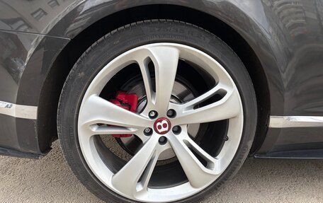 Bentley Continental GT II рестайлинг, 2016 год, 9 фотография