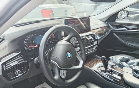 BMW 5 серия, 2022 год, 6 600 000 рублей, 12 фотография