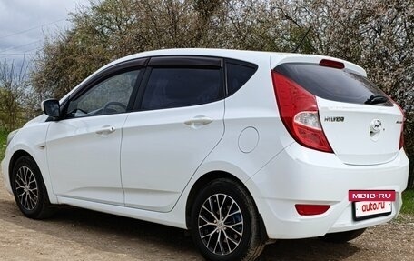 Hyundai Solaris II рестайлинг, 2012 год, 950 000 рублей, 7 фотография