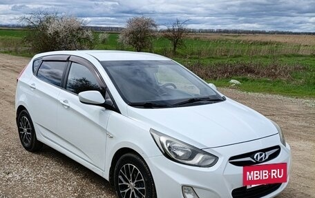 Hyundai Solaris II рестайлинг, 2012 год, 950 000 рублей, 11 фотография