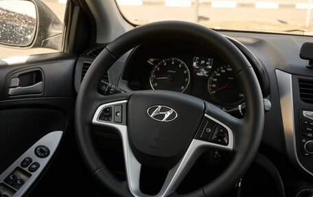 Hyundai Solaris II рестайлинг, 2016 год, 775 000 рублей, 14 фотография