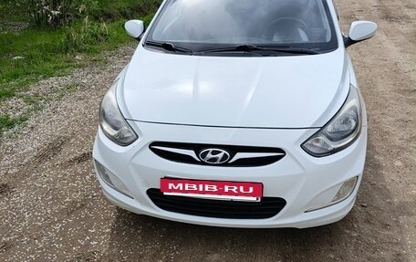 Hyundai Solaris II рестайлинг, 2012 год, 950 000 рублей, 19 фотография