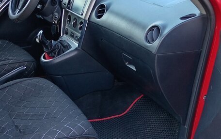 Toyota Matrix, 2002 год, 375 000 рублей, 13 фотография