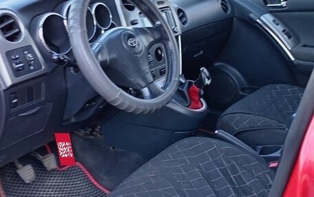 Toyota Matrix, 2002 год, 375 000 рублей, 11 фотография