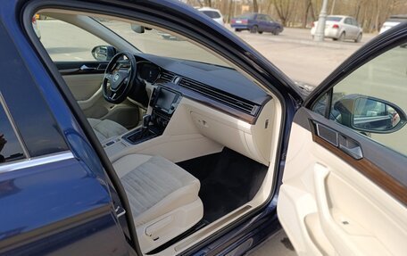 Volkswagen Passat B8 рестайлинг, 2016 год, 1 625 000 рублей, 9 фотография