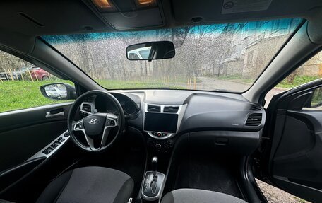 Hyundai Solaris II рестайлинг, 2013 год, 699 999 рублей, 3 фотография