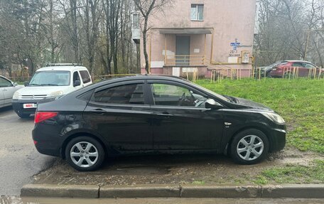 Hyundai Solaris II рестайлинг, 2013 год, 699 999 рублей, 8 фотография