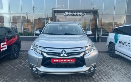 Mitsubishi Pajero Sport III рестайлинг, 2017 год, 3 264 000 рублей, 2 фотография
