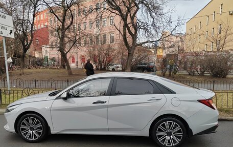 Hyundai Elantra, 2021 год, 2 100 000 рублей, 4 фотография