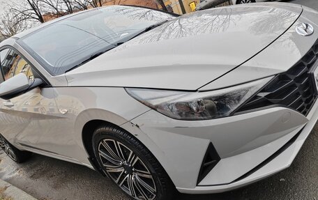 Hyundai Elantra, 2021 год, 2 100 000 рублей, 6 фотография