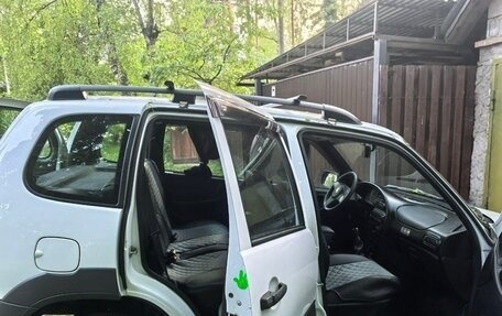 Chevrolet Niva I рестайлинг, 2018 год, 800 000 рублей, 7 фотография