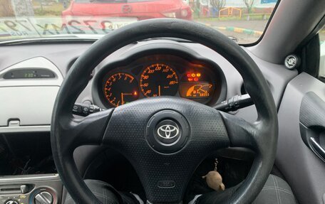 Toyota Celica VII рестайлинг, 2000 год, 750 000 рублей, 5 фотография