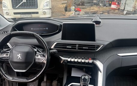 Peugeot 5008 II, 2017 год, 1 650 000 рублей, 4 фотография