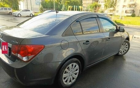 Chevrolet Cruze II, 2011 год, 550 000 рублей, 6 фотография