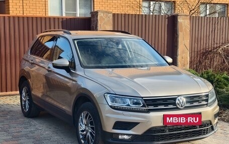 Volkswagen Tiguan II, 2020 год, 2 800 000 рублей, 3 фотография