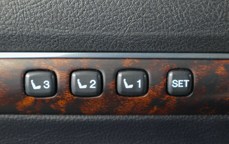 Toyota Land Cruiser 200, 2011 год, 3 819 000 рублей, 22 фотография