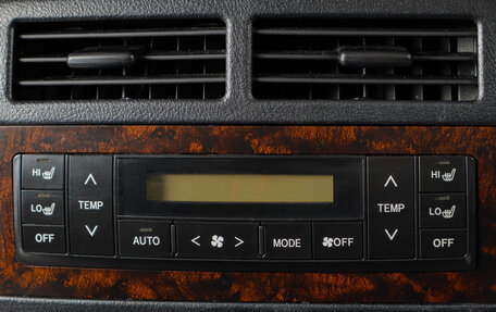 Toyota Land Cruiser 200, 2011 год, 3 819 000 рублей, 25 фотография