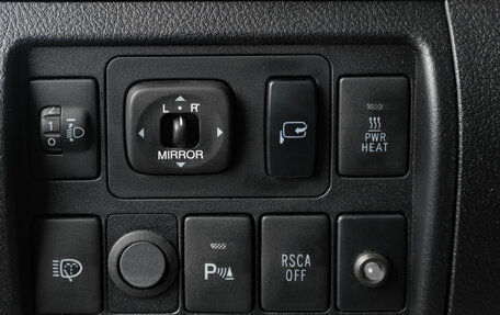 Toyota Land Cruiser 200, 2011 год, 3 819 000 рублей, 24 фотография