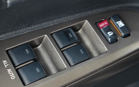 Toyota Land Cruiser 200, 2011 год, 3 819 000 рублей, 20 фотография