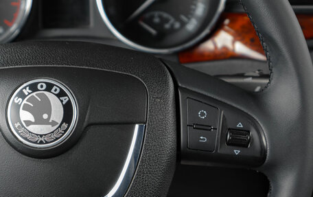 Skoda Superb III рестайлинг, 2010 год, 979 000 рублей, 16 фотография