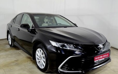 Toyota Camry, 2021 год, 3 900 000 рублей, 1 фотография