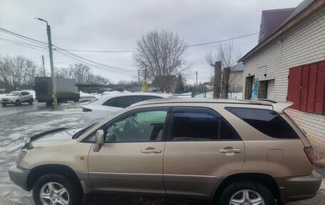 Toyota Harrier, 1998 год, 800 000 рублей, 3 фотография