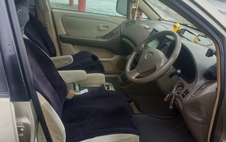 Toyota Harrier, 1998 год, 800 000 рублей, 5 фотография