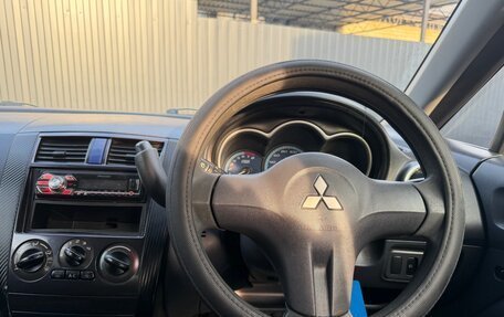 Mitsubishi Colt VI рестайлинг, 2003 год, 6 фотография