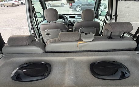 Renault Kangoo II рестайлинг, 2008 год, 500 000 рублей, 18 фотография