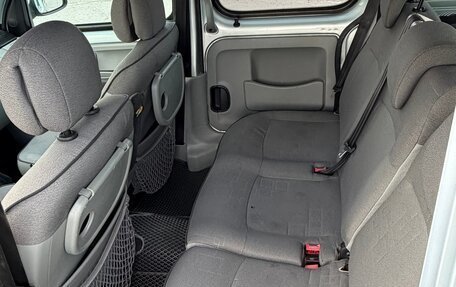 Renault Kangoo II рестайлинг, 2008 год, 500 000 рублей, 13 фотография