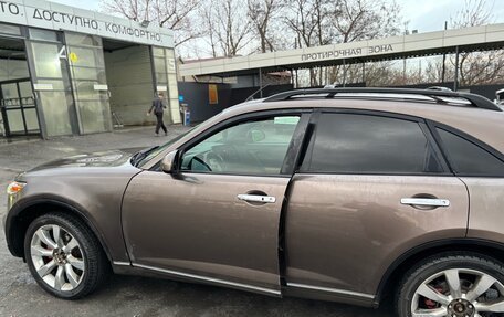 Infiniti FX I, 2003 год, 760 000 рублей, 6 фотография