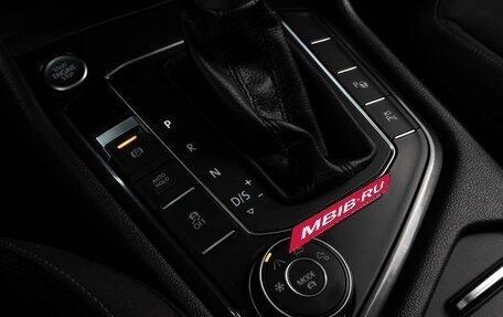 Volkswagen Tiguan II, 2017 год, 2 849 000 рублей, 21 фотография