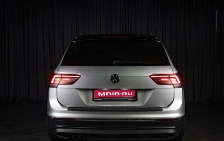 Volkswagen Tiguan II, 2017 год, 2 849 000 рублей, 7 фотография