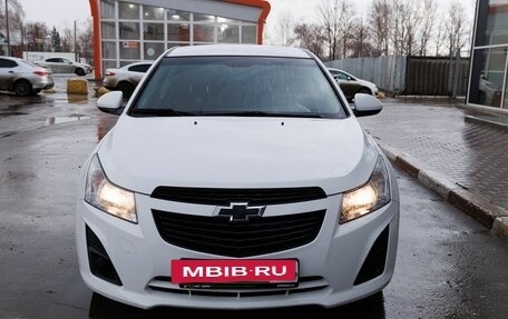 Chevrolet Cruze II, 2013 год, 702 100 рублей, 2 фотография