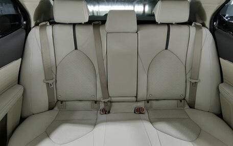 Toyota Camry, 2021 год, 3 900 000 рублей, 15 фотография