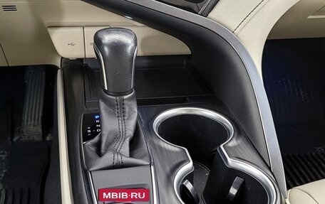 Toyota Camry, 2021 год, 3 900 000 рублей, 11 фотография