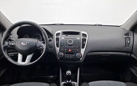 KIA cee'd I рестайлинг, 2010 год, 650 000 рублей, 12 фотография