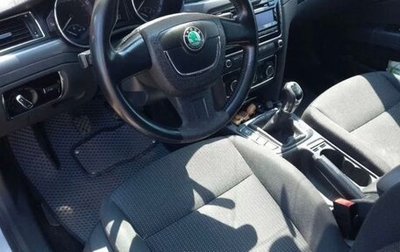 Skoda Superb III рестайлинг, 2012 год, 950 000 рублей, 1 фотография